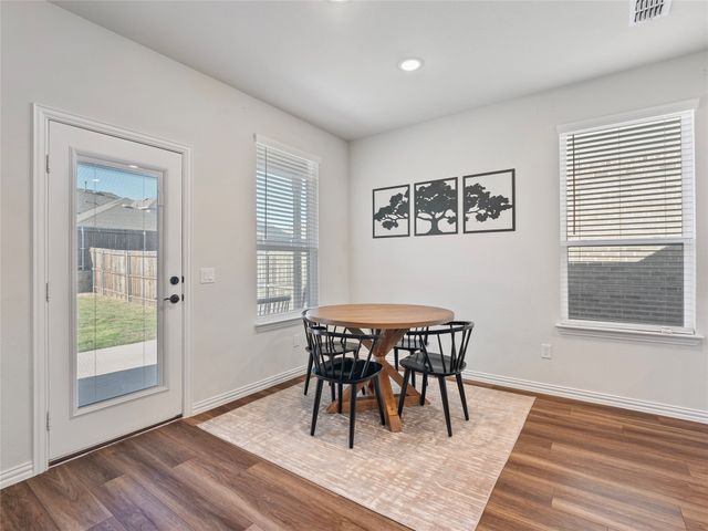 542 Freed Drive, Fate, TX 75087