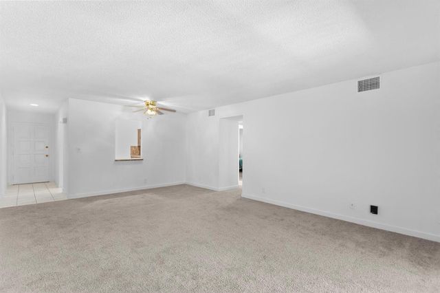 7556 STIRLING Road 223, Davie, FL 33024
