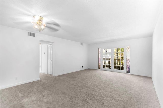 7556 STIRLING Road 223, Davie, FL 33024