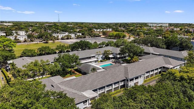 7556 STIRLING Road 223, Davie, FL 33024