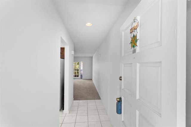 7556 STIRLING Road 223, Davie, FL 33024