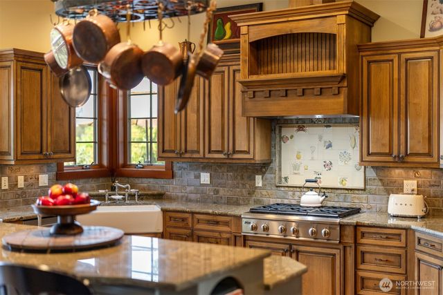 22783 Tranquility Place NE, Kingston, WA 98346