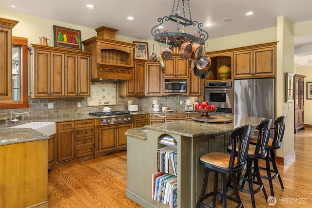 22783 Tranquility Place NE, Kingston, WA 98346