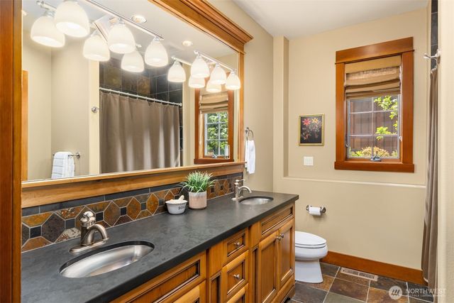 22783 Tranquility Place NE, Kingston, WA 98346