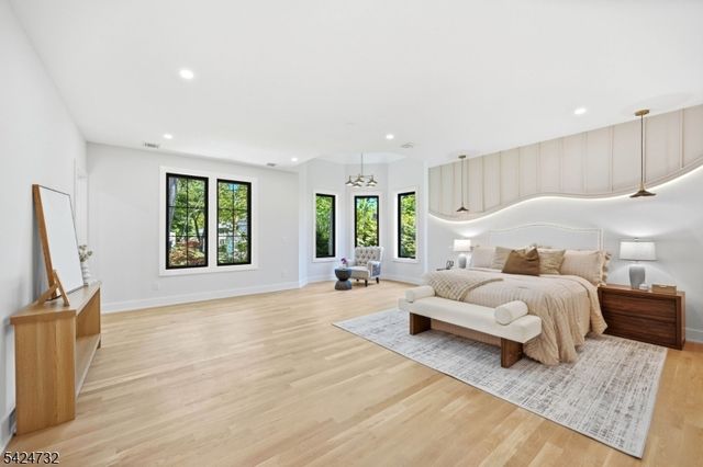 47 Afton Dr, Florham Park Boro, NJ 07932