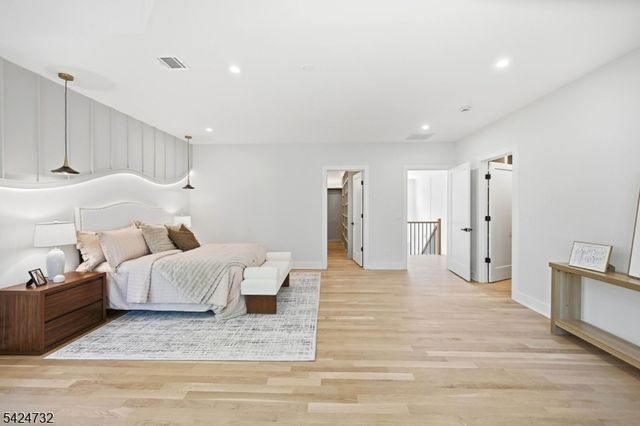 47 Afton Dr, Florham Park Boro, NJ 07932