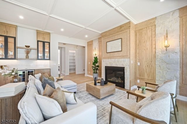 47 Afton Dr, Florham Park Boro, NJ 07932