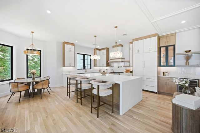 47 Afton Dr, Florham Park Boro, NJ 07932