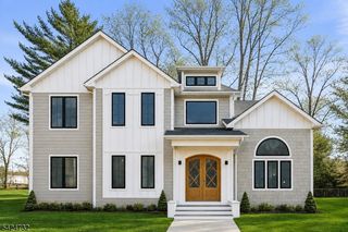 47 Afton Dr, Florham Park Boro, NJ 07932