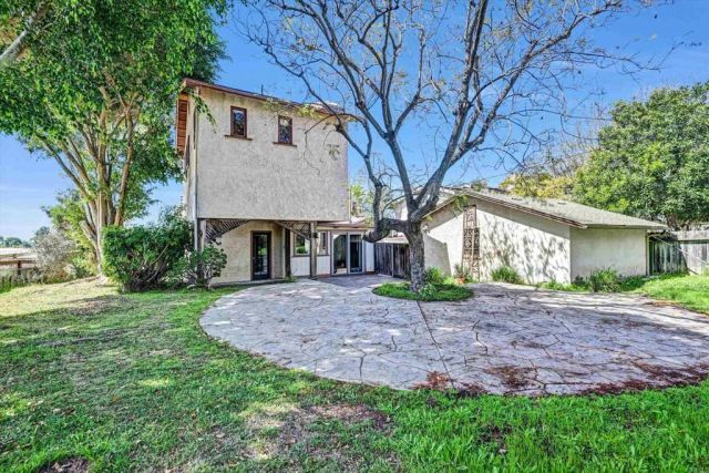 823 Stratford Drive, Encinitas, CA 92024