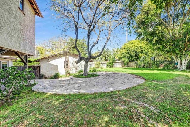 823 Stratford Drive, Encinitas, CA 92024