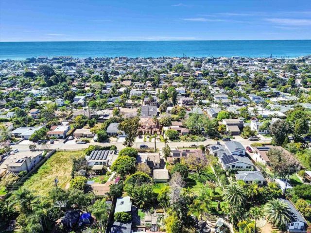 823 Stratford Drive, Encinitas, CA 92024