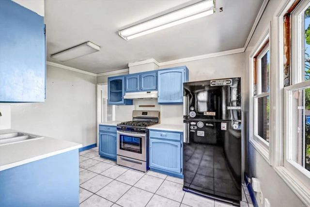 823 Stratford Drive, Encinitas, CA 92024