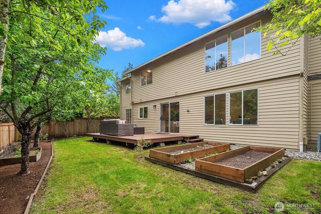 24544 SE 43rd Place, Sammamish, WA 98029