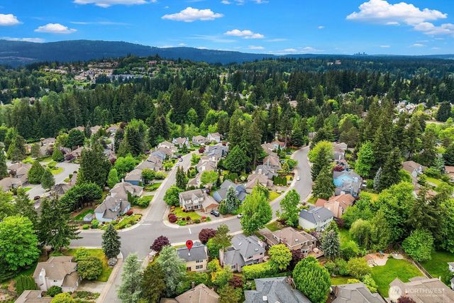 24544 SE 43rd Place, Sammamish, WA 98029