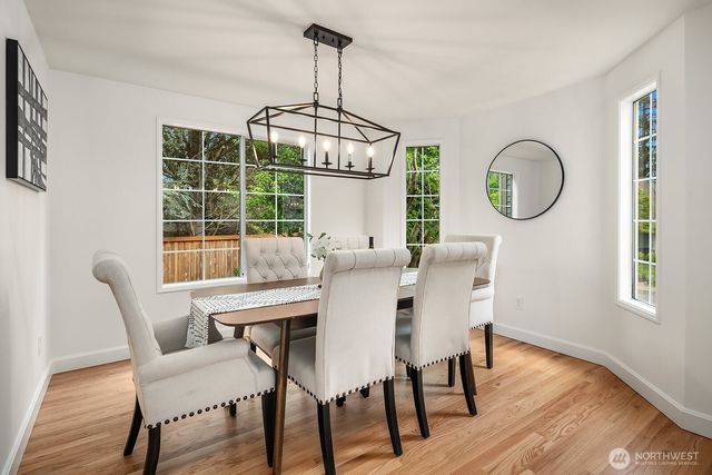 24544 SE 43rd Place, Sammamish, WA 98029