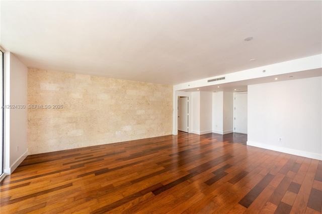 901 Brickell Key Blvd 2006, Miami, FL 33131