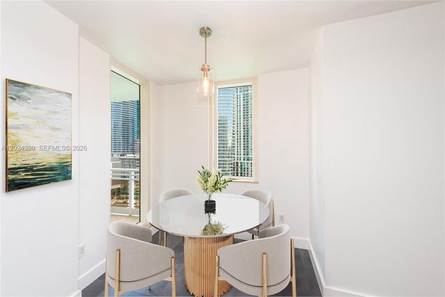 901 Brickell Key Blvd 2006, Miami, FL 33131