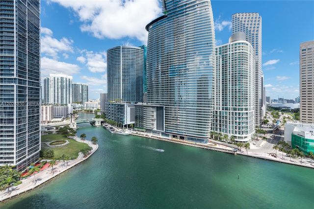 901 Brickell Key Blvd 2006, Miami, FL 33131
