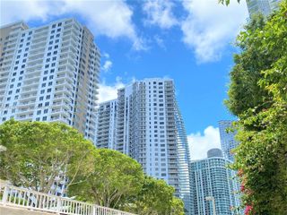 901 Brickell Key Blvd 2006, Miami, FL 33131