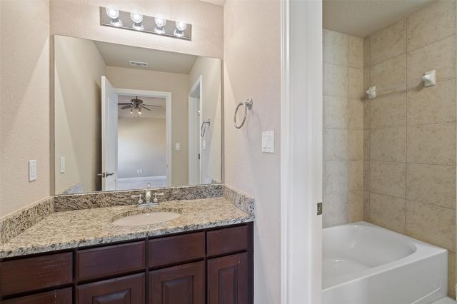2702 Lakehurst RD, Spicewood, TX 78669