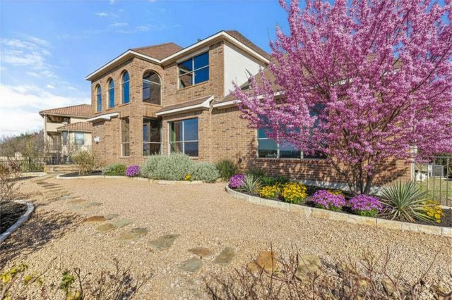 2702 Lakehurst RD, Spicewood, TX 78669