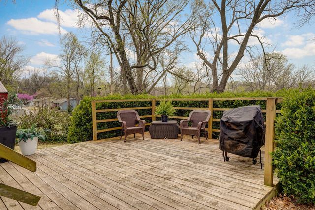 901 South 5th Street, Ozark, MO 65721