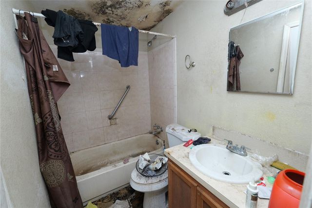 608 DR MARTIN LUTHER KING STREET, Dundee, FL 33838