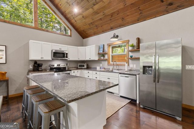 531 Sowers Road, Blue Ridge, GA 30513