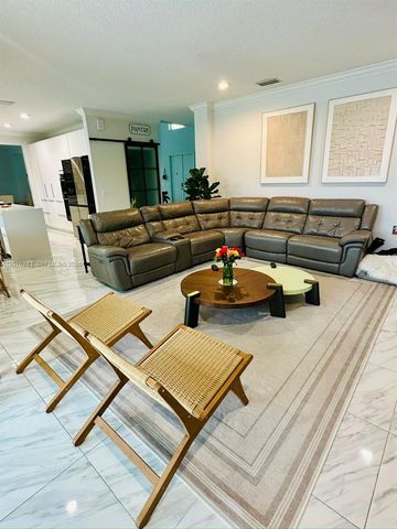 1652 Orchid Bnd, Weston, FL 33327