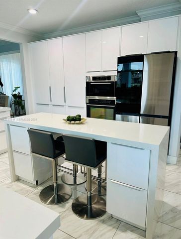 1652 Orchid Bnd, Weston, FL 33327