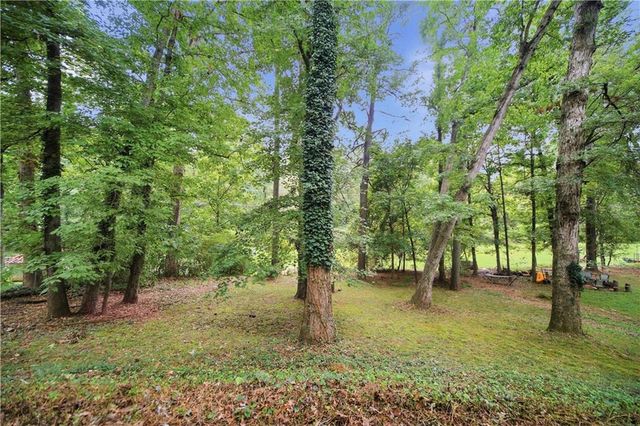 3138 Pine Needle Court SW, Lilburn, GA 30047