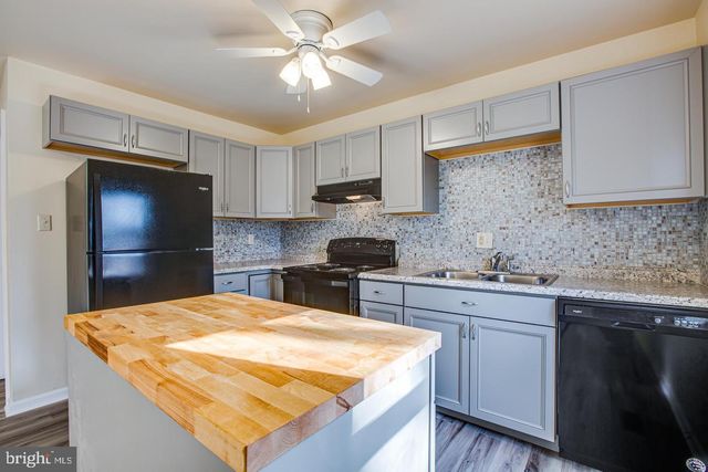 410 OLDE GREENWICH CIR, Fredericksburg, VA 22408