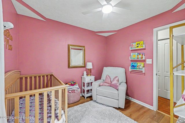 1513 Daverman Dr, La Grange, KY 40031