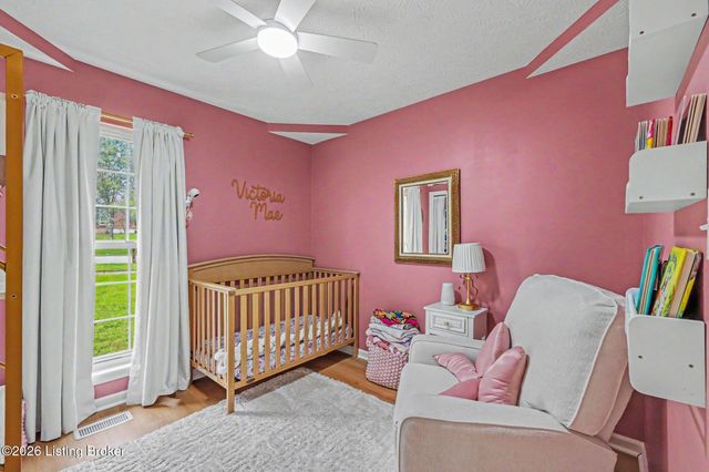 1513 Daverman Dr, La Grange, KY 40031