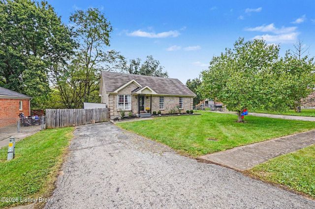 1513 Daverman Dr, La Grange, KY 40031