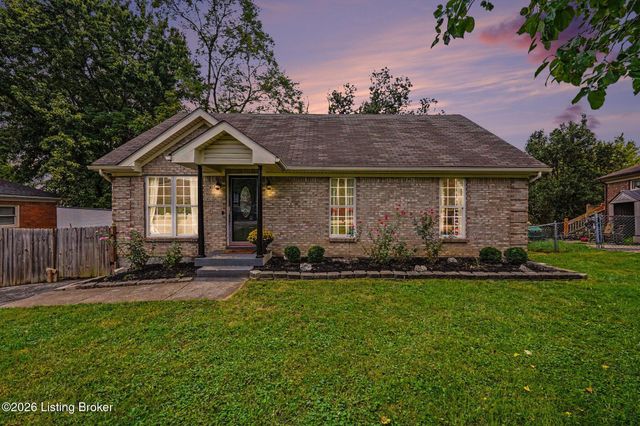 1513 Daverman Dr, La Grange, KY 40031
