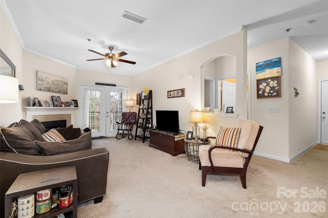 900 Vista Lake Drive 301, Candler, NC 28715