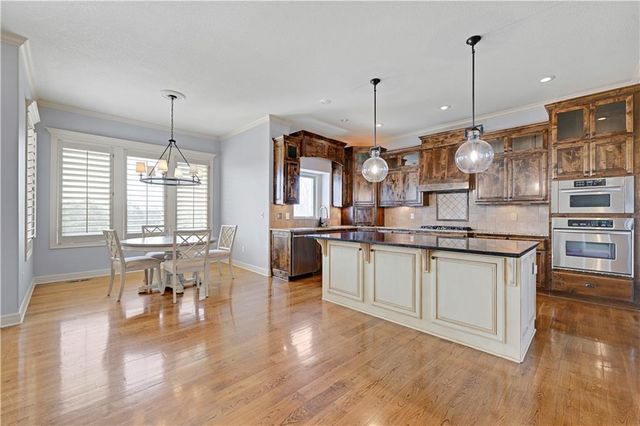 11001 W 163rd Court, Overland Park, KS 66221