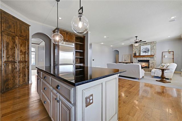 11001 W 163rd Court, Overland Park, KS 66221