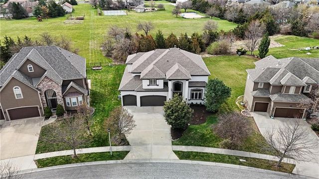 11001 W 163rd Court, Overland Park, KS 66221