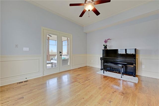 11001 W 163rd Court, Overland Park, KS 66221