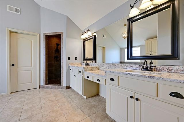 11001 W 163rd Court, Overland Park, KS 66221