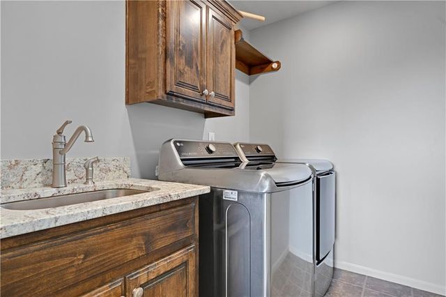 11001 W 163rd Court, Overland Park, KS 66221