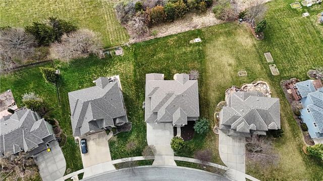 11001 W 163rd Court, Overland Park, KS 66221