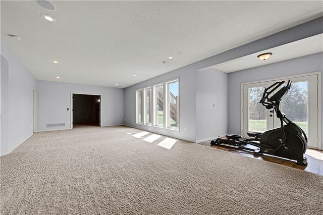 11001 W 163rd Court, Overland Park, KS 66221