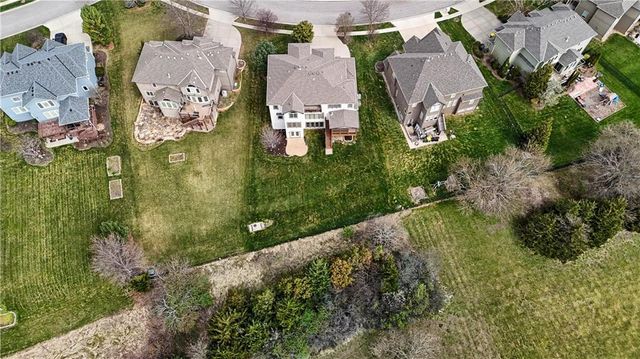 11001 W 163rd Court, Overland Park, KS 66221