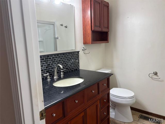 6 Parkridge, Belleville, IL 62226