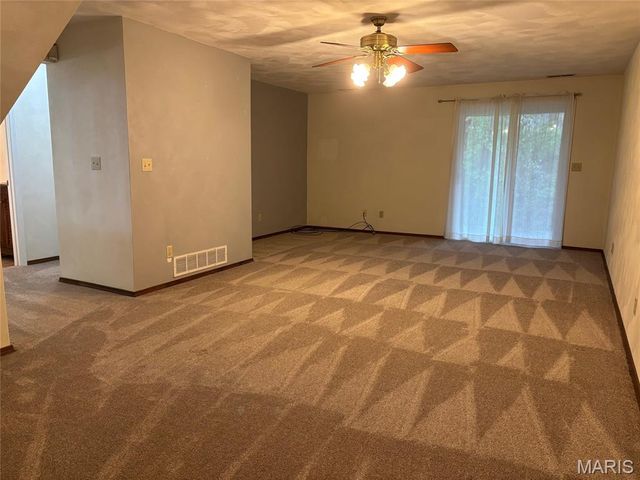 6 Parkridge, Belleville, IL 62226