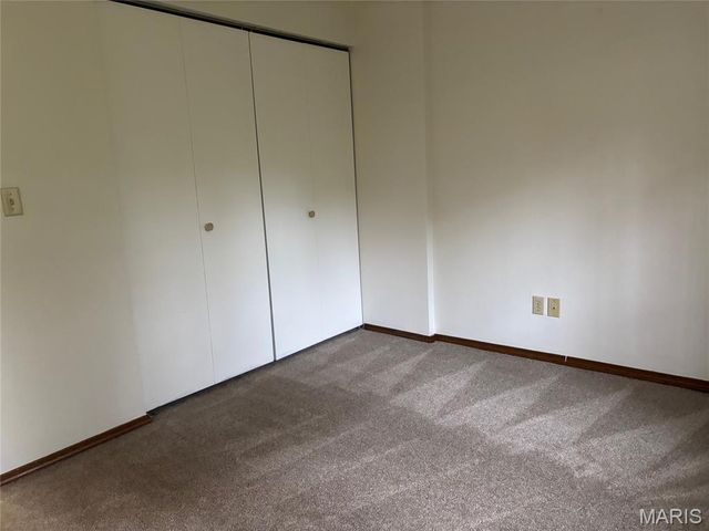 6 Parkridge, Belleville, IL 62226
